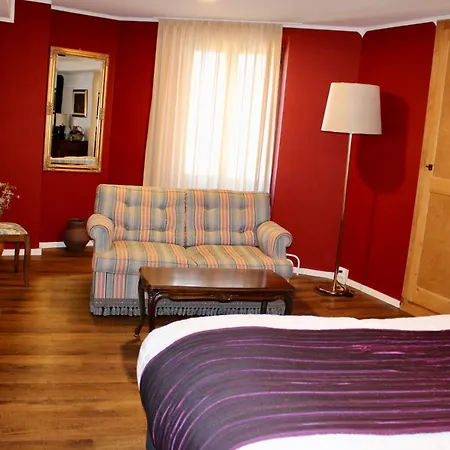 At1899 Hotel *